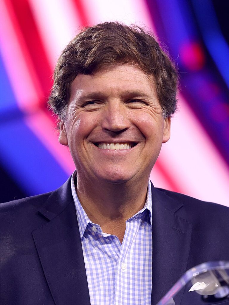 By Gage Skidmore from Surprise, AZ, United States of America - Tucker Carlson, CC BY-SA 2.0, https://commons.wikimedia.org/w/index.php?curid=165263433