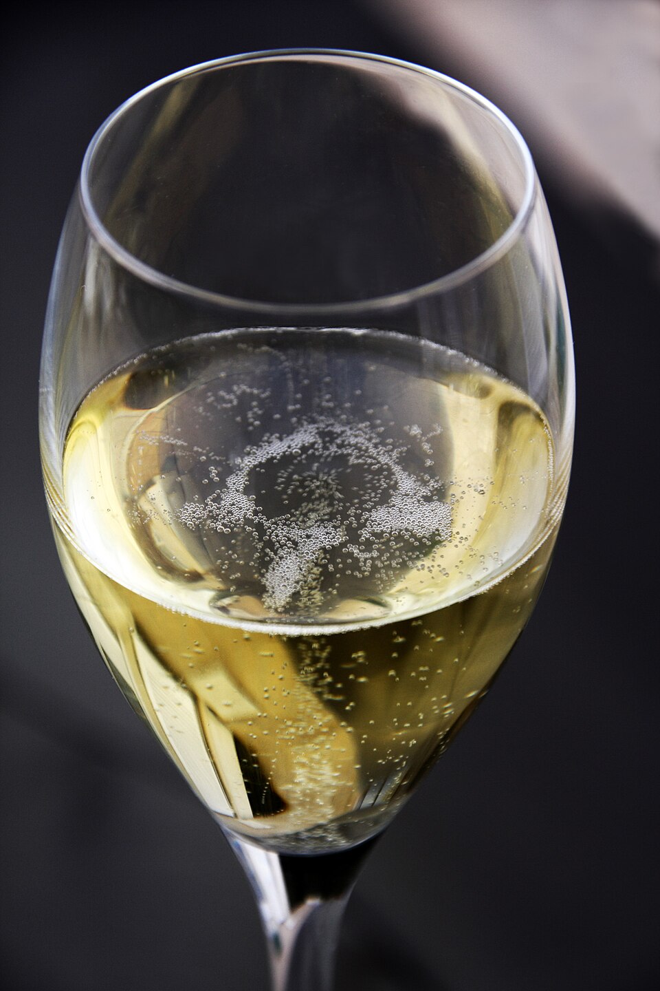 Av bgvjpe - originally posted to Flickr as champagne, CC BY 2.0, https://commons.wikimedia.org/w/index.php?curid=5236631